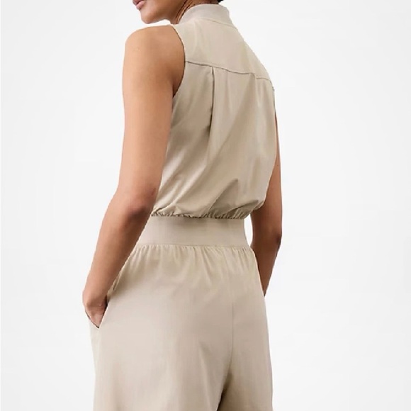 Athleta Brooklyn Utility Romper Taupe Travel Lightweight Size 14 Sleeveless Zip - Picture 4 of 8